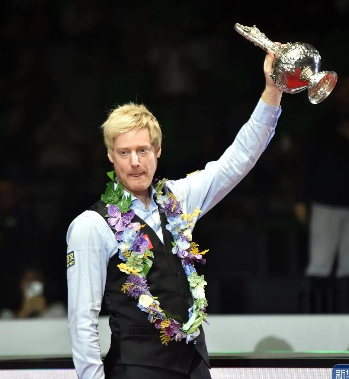 比赛中崭露 比赛中崭露