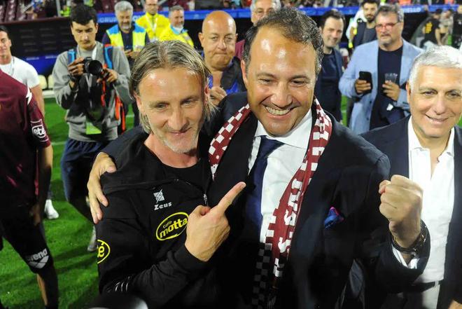 的绝对主角 的绝对主角