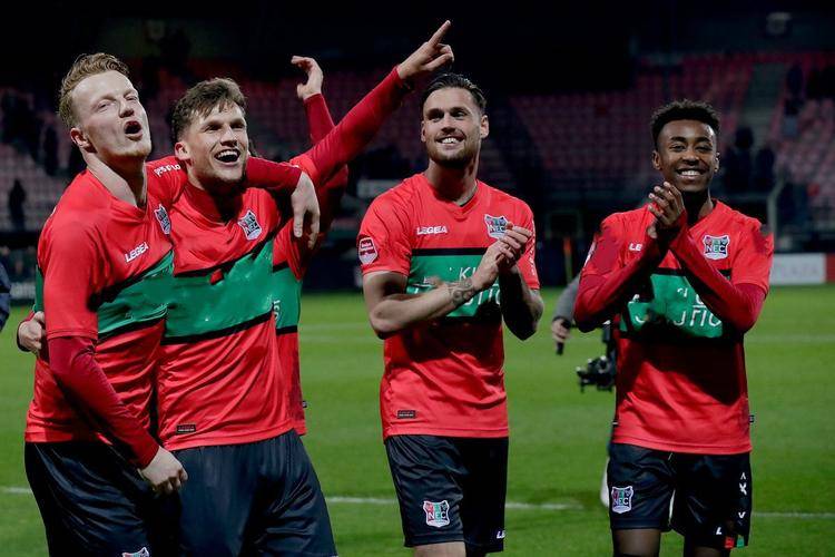 前压者在新 前压者在新